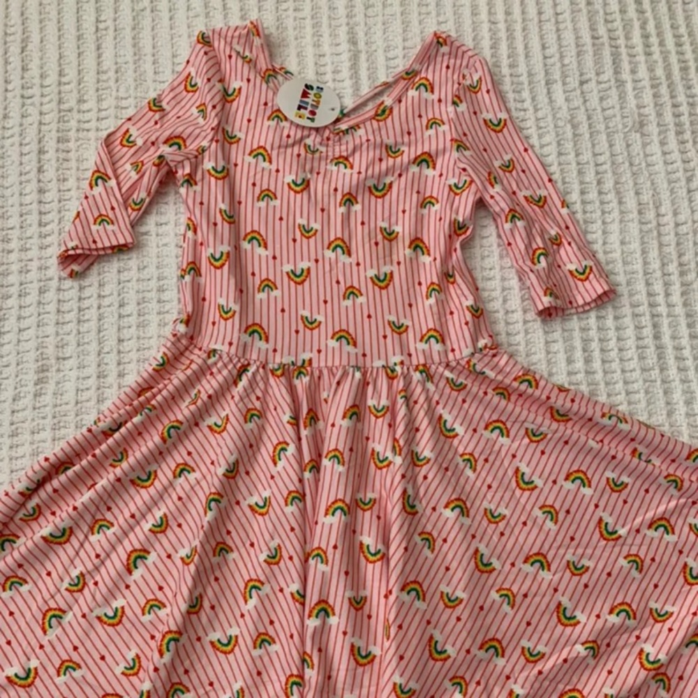Dot Dot Smile dress 🌈